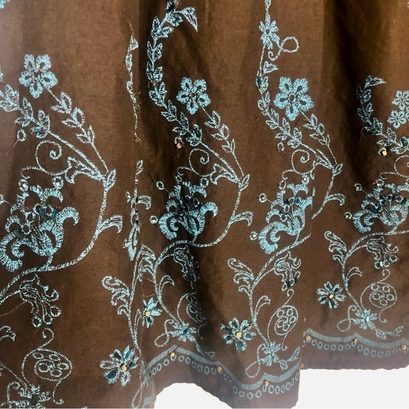 JH Collectibles full pleated brown skirt with turquoise bead detail size 14 - Picture 2 of 9